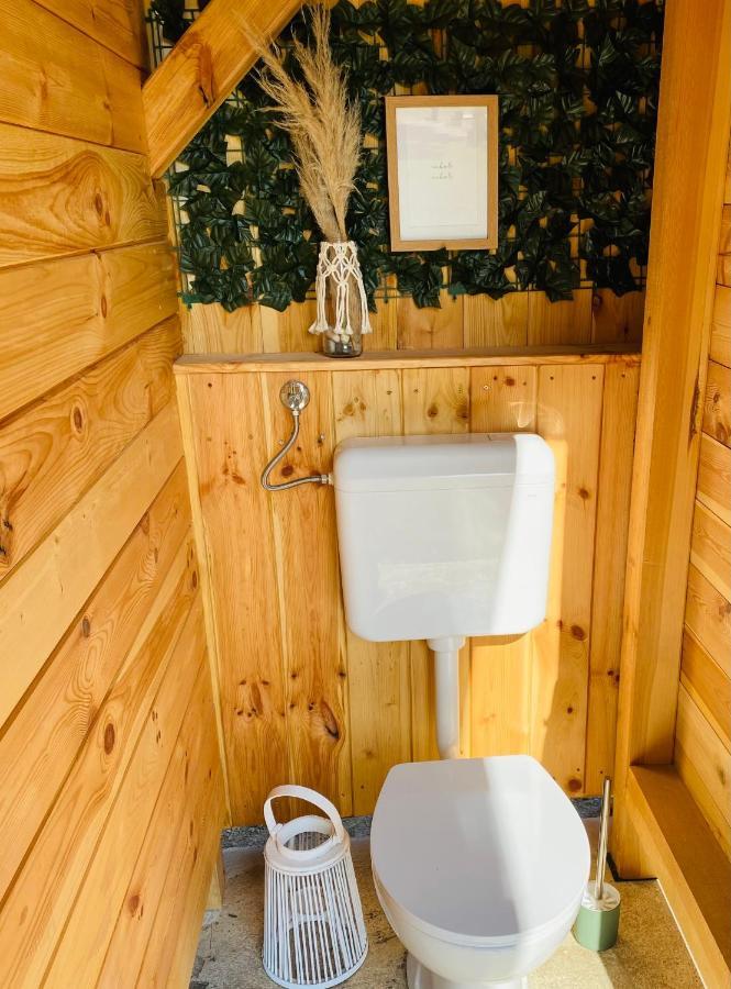 Greenvalleyglamping Sesce Pri Preboldu Екстериор снимка