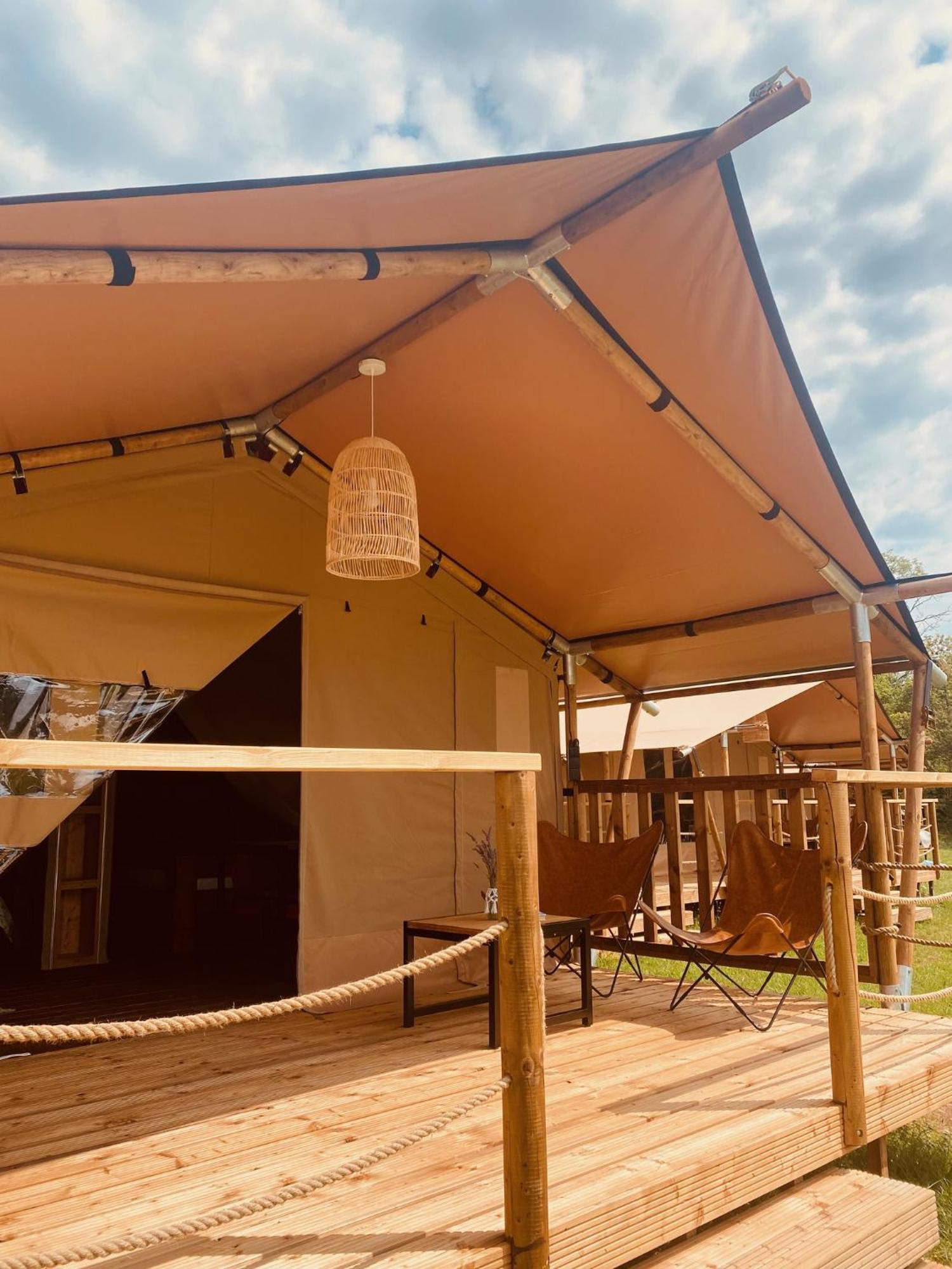 Greenvalleyglamping Sesce Pri Preboldu Екстериор снимка