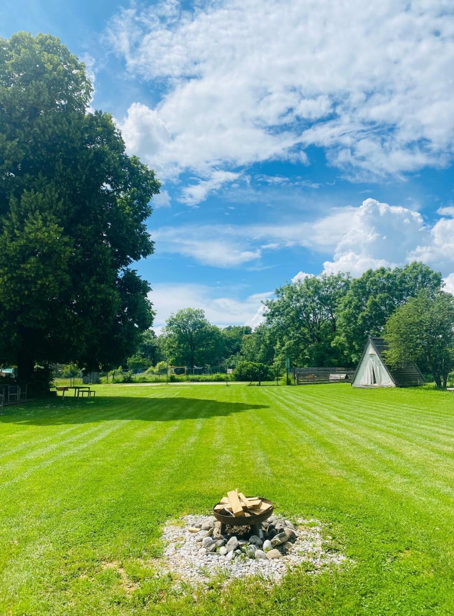 Greenvalleyglamping Sesce Pri Preboldu Екстериор снимка